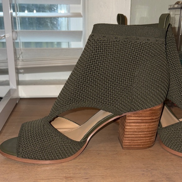 Stylish Olive Knit Peep-Toe Ankle Boots - Picture 2 of 3